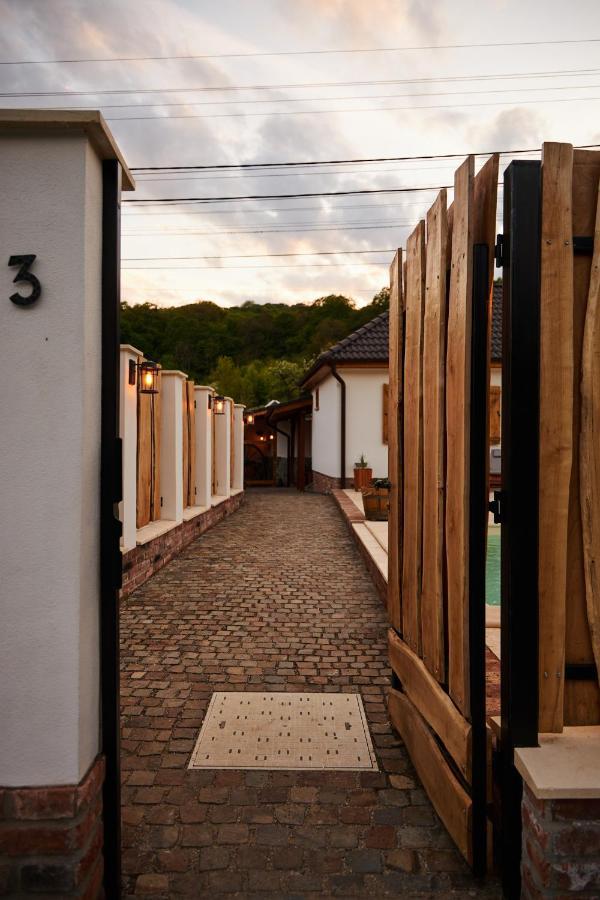 Complex Butoaiele Transilvaniei - Cazare & Spa - Natura - Relaxare Mediaş Eksteriør billede