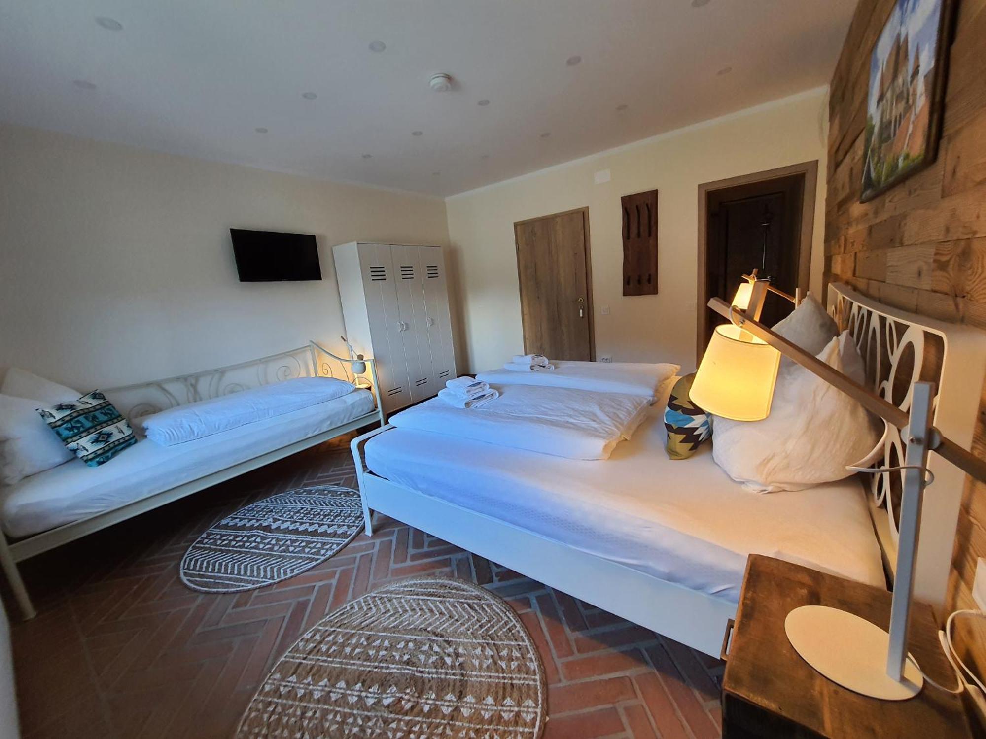 Complex Butoaiele Transilvaniei - Cazare & Spa - Natura - Relaxare Mediaş Eksteriør billede