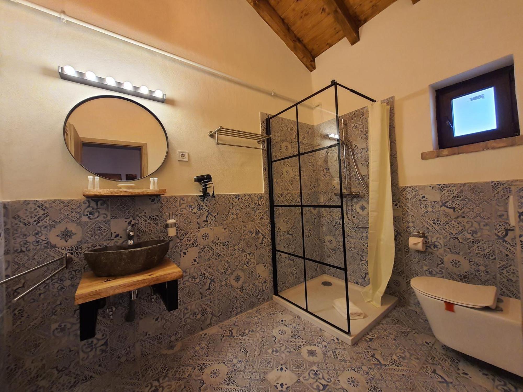 Complex Butoaiele Transilvaniei - Cazare & Spa - Natura - Relaxare Mediaş Eksteriør billede
