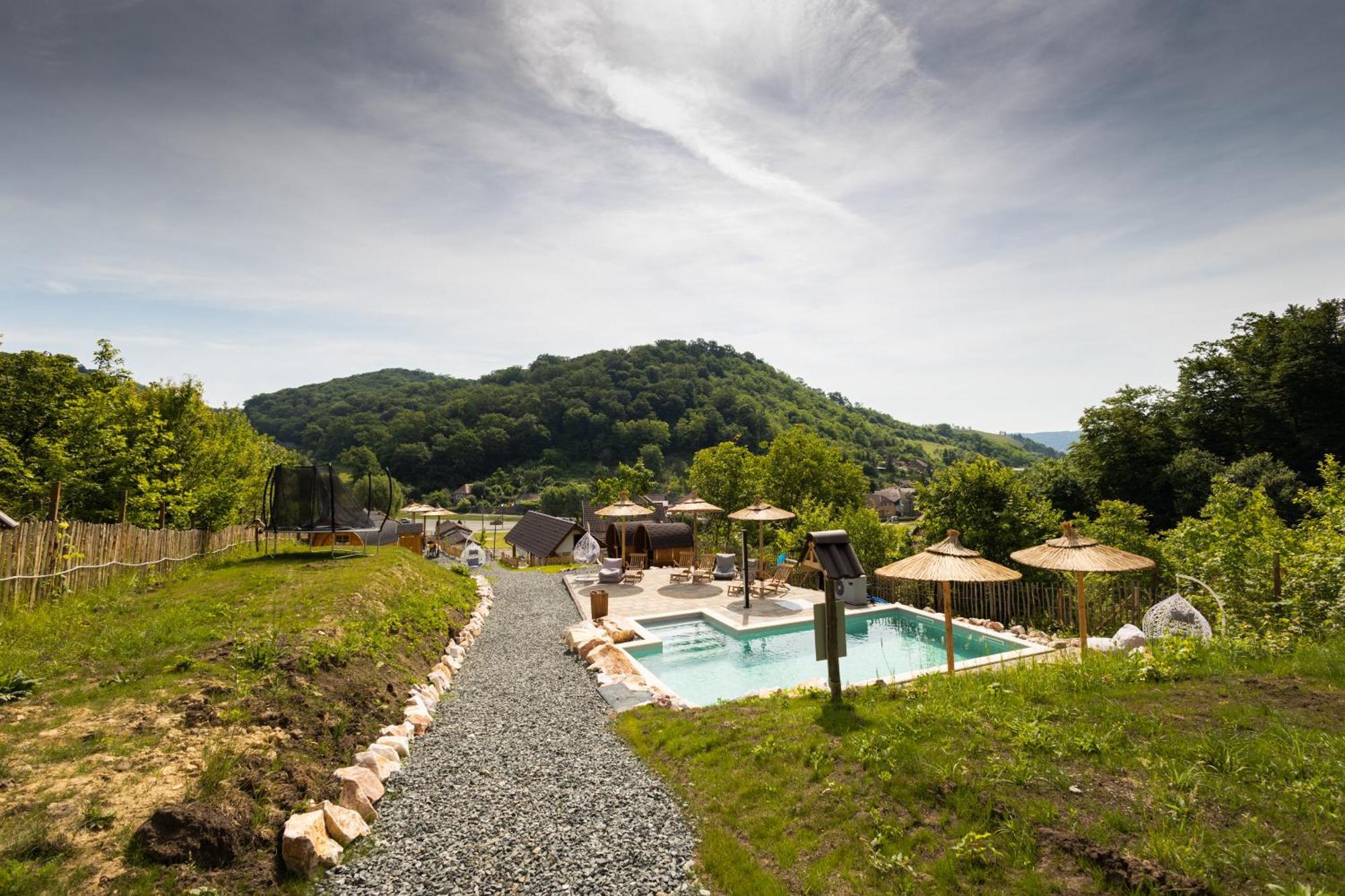 Complex Butoaiele Transilvaniei - Cazare & Spa - Natura - Relaxare Mediaş Eksteriør billede
